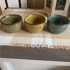 Hallmark Set of 3 "Grateful Thankful Blessed" Glazed Bowls
